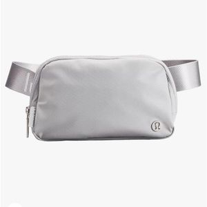 Lululemon everywhere silver drop white belt bag